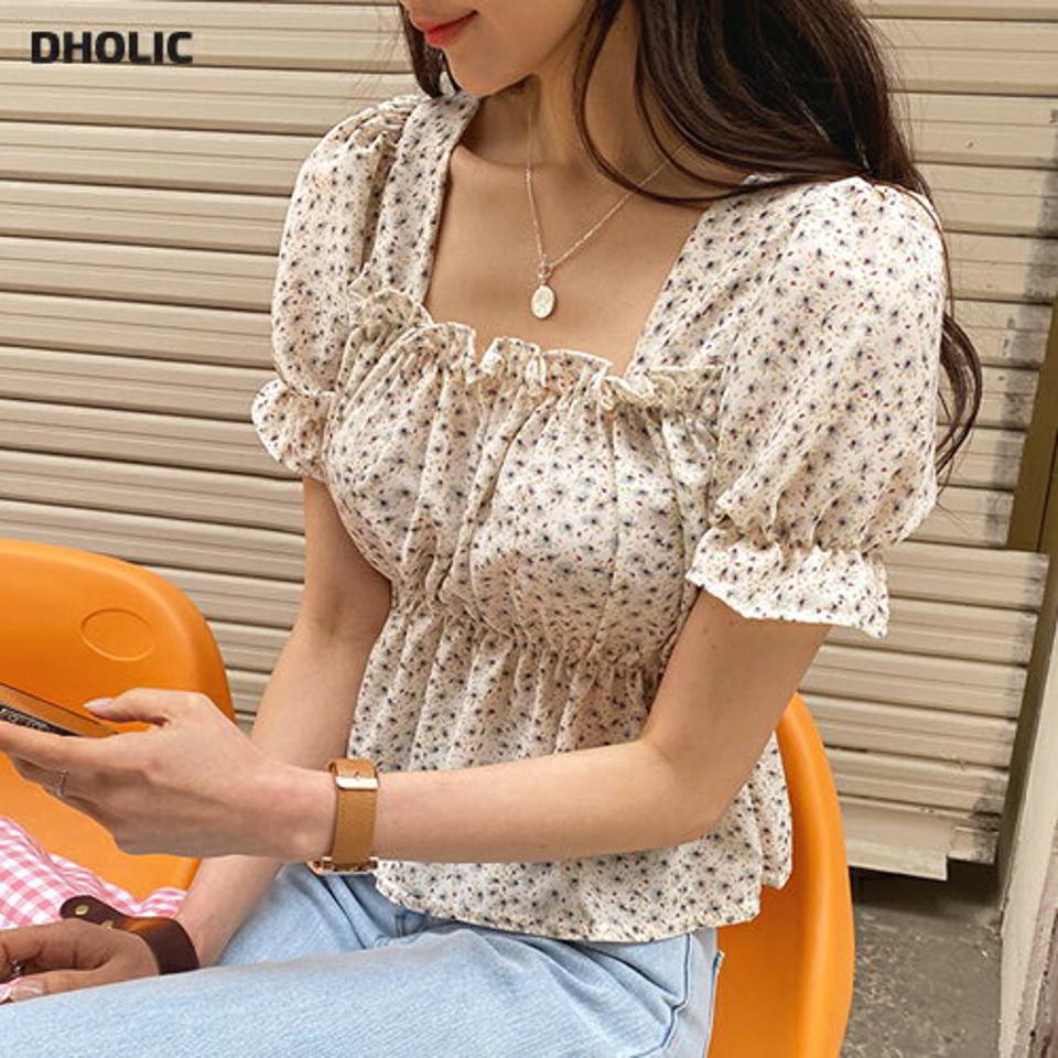 スクエア花柄ブラウス・全3色・t57380 レディース 【bl】 韓国 ファッション トップス ブラウス 半袖 花柄 フラワー パターン フェミニン スクエアネック フリル ゴム フレア 体型カバー スリム ボリューム ガーリー 夏 春