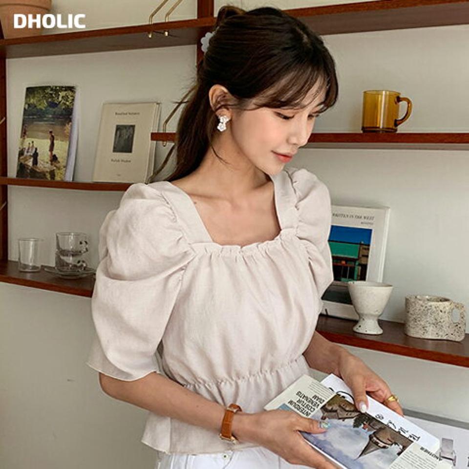 フリルスクエアギャザーブラウス・全3色・t65326 レディース 【bl】【韓国 ファッション トップス ブラウス 半袖 ギャザー ゴム フリル スクエアネック フェミニン 5分丈 パフスリーブ クロップド丈 体型カバー スリム ボリューム ガーリー 夏 春】