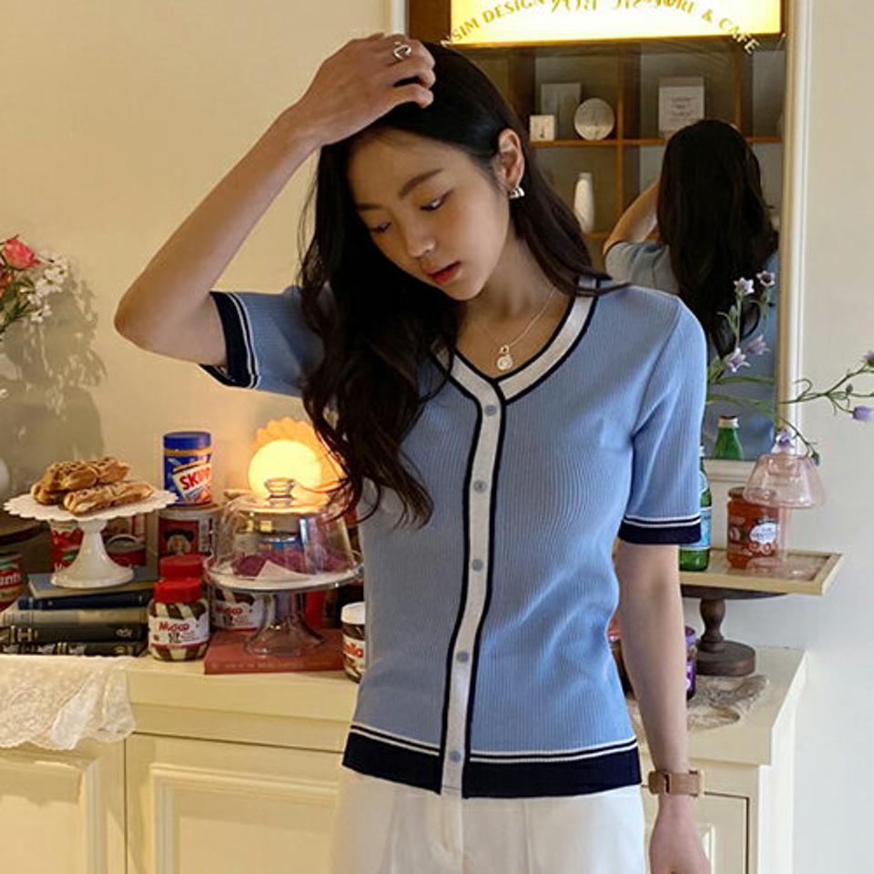 【只今10%OFF】配色Vネックリブニット・全3色・b57354 レディース 【tops】【韓国 ファッション トップス ニット 半袖 配色 ライン Vネック リブ フィット スリム デコルテ 体型カバー 細身 フェミニン 夏 春】