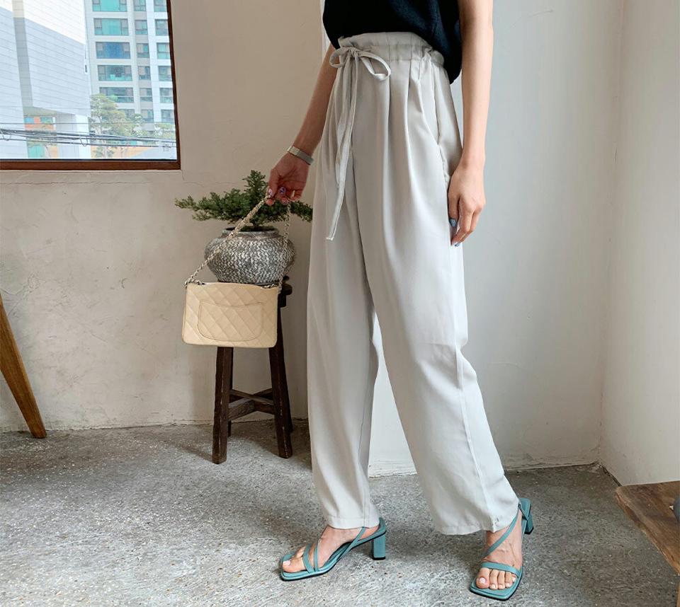 【只今10%OFF】ドロストストレートパンツ・全3色・t62075 レディース 【pt】【韓国 ファッション ボトムス ロング ロングパンツ 美脚 ストリング ツータック ボリューム 大人 スリム 10分丈 体型カーバー 細身 夏 春】