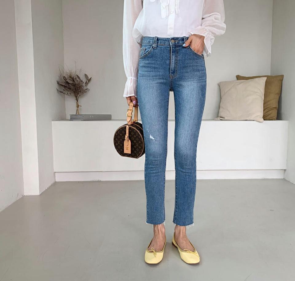 ウォッシュドスリムデニムパンツ・全1色・t62074 レディース 【pt】 韓国 ファッション ボトムス ロング ロングパンツ 美脚 デニム ウォッシング ストレート 大人 スリム 10分丈 体型カーバー 細身 フィット 夏 春