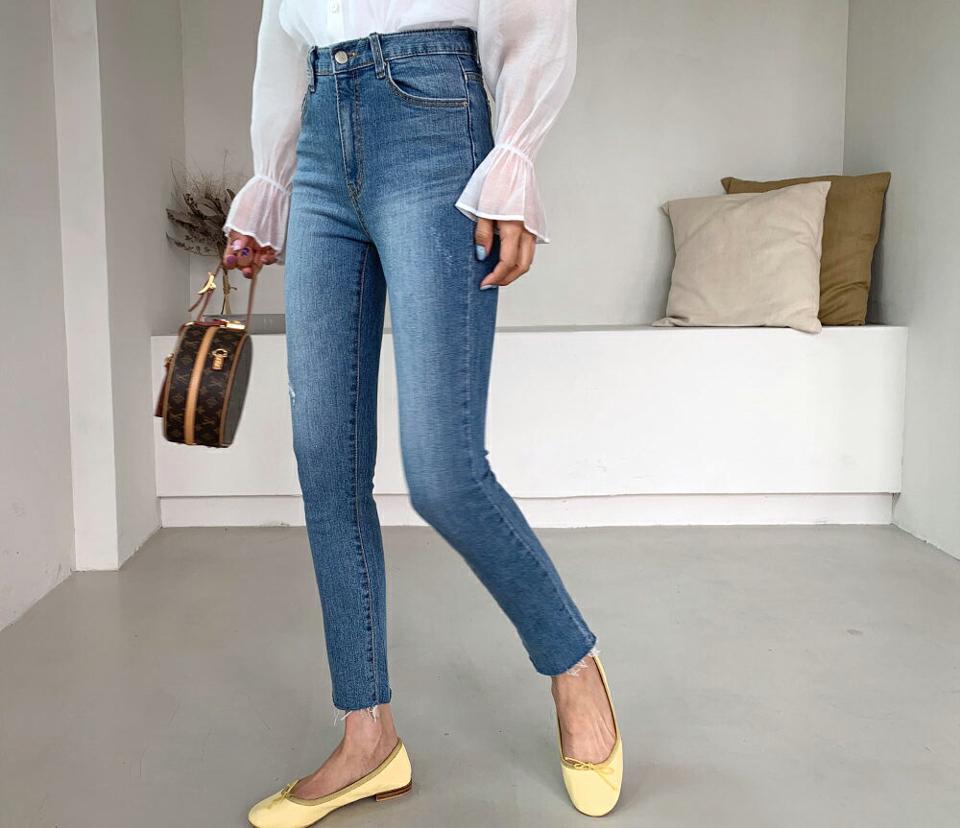 ウォッシュドスリムデニムパンツ・全1色・t62074 レディース 【pt】 韓国 ファッション ボトムス ロング ロングパンツ 美脚 デニム ウォッシング ストレート 大人 スリム 10分丈 体型カーバー 細身 フィット 夏 春