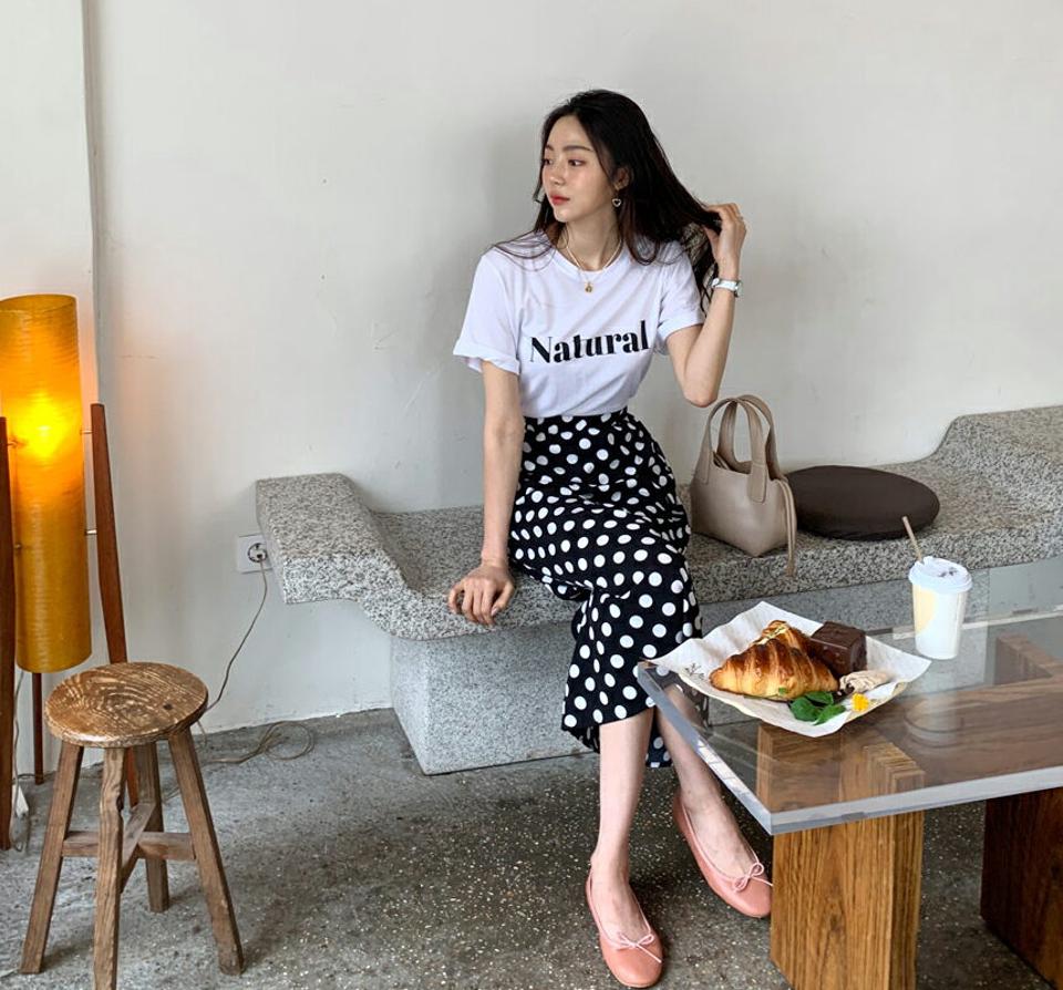 レタリングTシャツ&ドットスカートSET・全1色・b62060 レディース 【ops】 韓国 ファッション ワンピース ロング ロングワンピース 半袖 セット Tシャツ レタリング ラウンドネック ハーフスリーブ スカート ガーリー Aライン カジュアル 体型カバー 夏 春