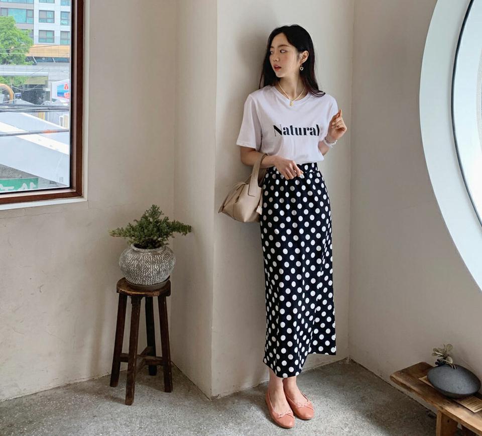 レタリングTシャツ&ドットスカートSET・全1色・b62060 レディース 【ops】 韓国 ファッション ワンピース ロング ロングワンピース 半袖 セット Tシャツ レタリング ラウンドネック ハーフスリーブ スカート ガーリー Aライン カジュアル 体型カバー 夏 春