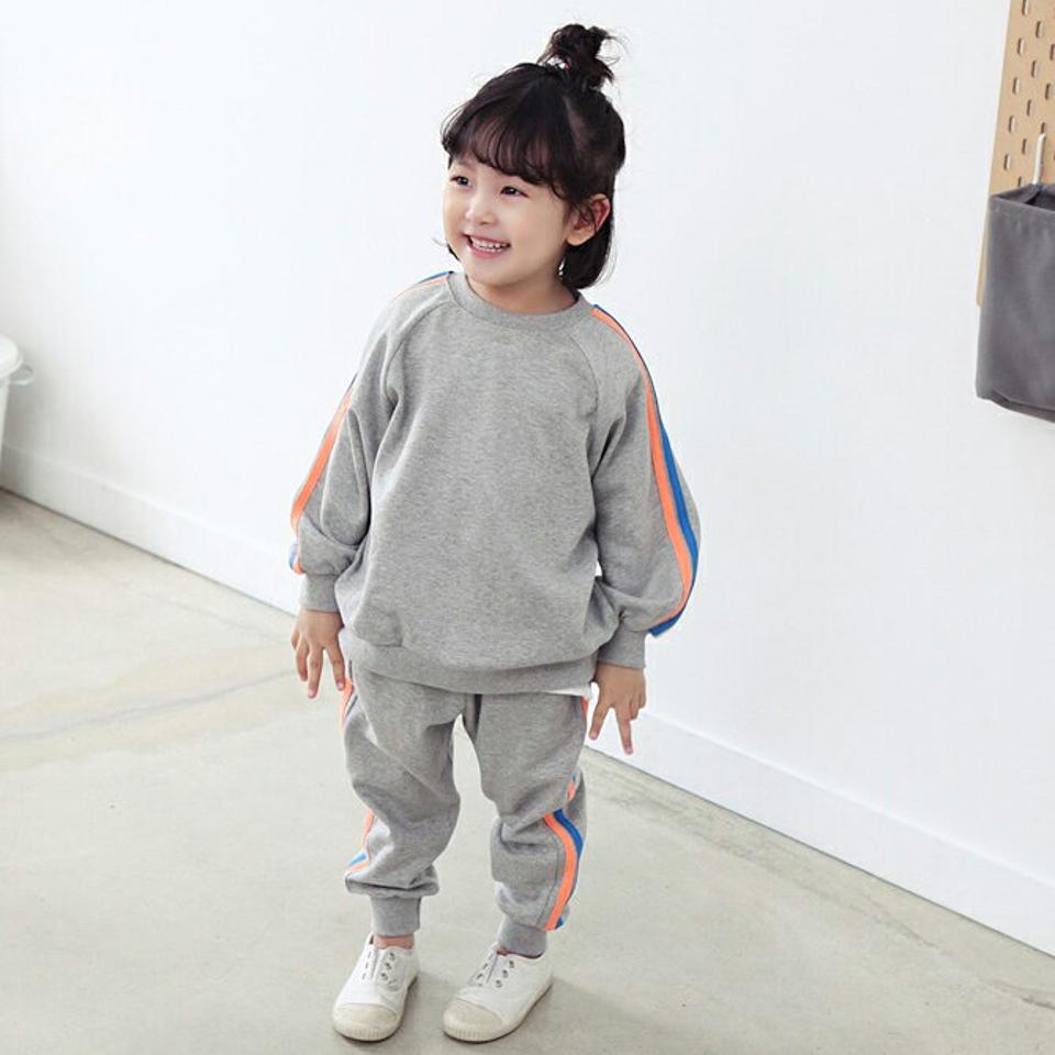 ダブルラインスウェット上下SET・p001373 キッズ【3~8才】【set】【セットアップ トップス スウェット トレーナー 長袖 長ズボン パンツ ズボン ライン サイドライン シンプル カジュアル 上下 女の子 男の子 こども 子供服 こども服】【KIDS】