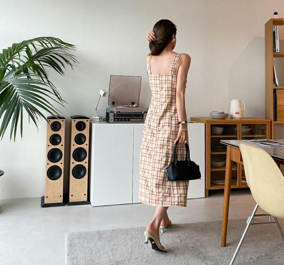 チェックスリーブレスワンピース・全2色・t65353 レディース 【ops】 韓国 ファッション ワンピース ロング ロングワンピース チェック柄 ガーリー スリーブレス レイヤード ツイスト ボリューム Aライン スリム フィット カジュアル 体型カバー 夏 春