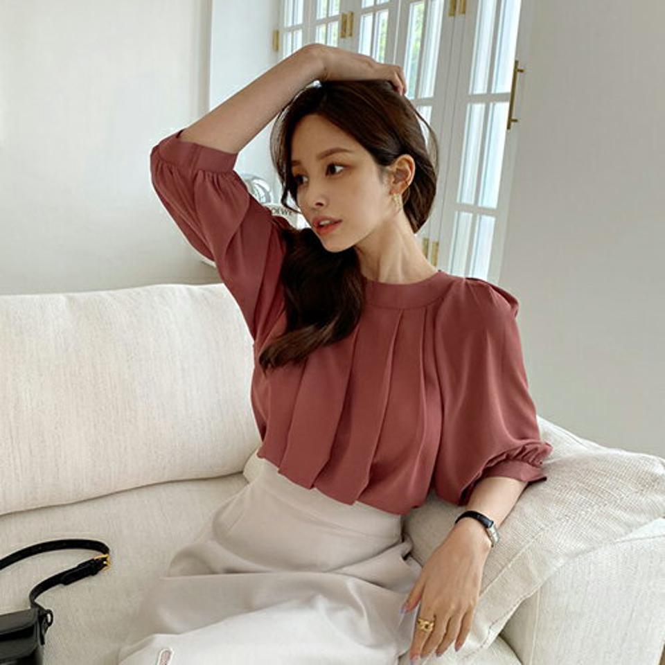 ラウンドタックブラウス・全3色・b68403 レディース 【bl】 トップス ブラウス タック 七分丈 七分袖 7分丈 7分袖 単色 無地 シンプル 春 秋 ハイホリHIHOLLI