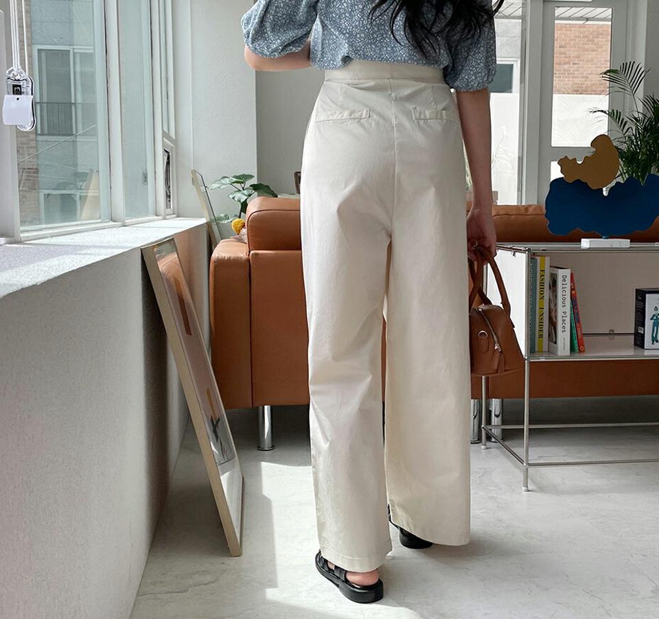 【只今10%OFF】ダイアゴナルラインタックパンツ・全2色・t64173 レディース 【pt】【韓国 ファッション ボトムス パンツ ロング ロングパンツ 美脚 ワイド ワイドパンツ スリム 細身 体型カーバー 10分丈 十分丈 カジュアル 春 夏】【NIJU】