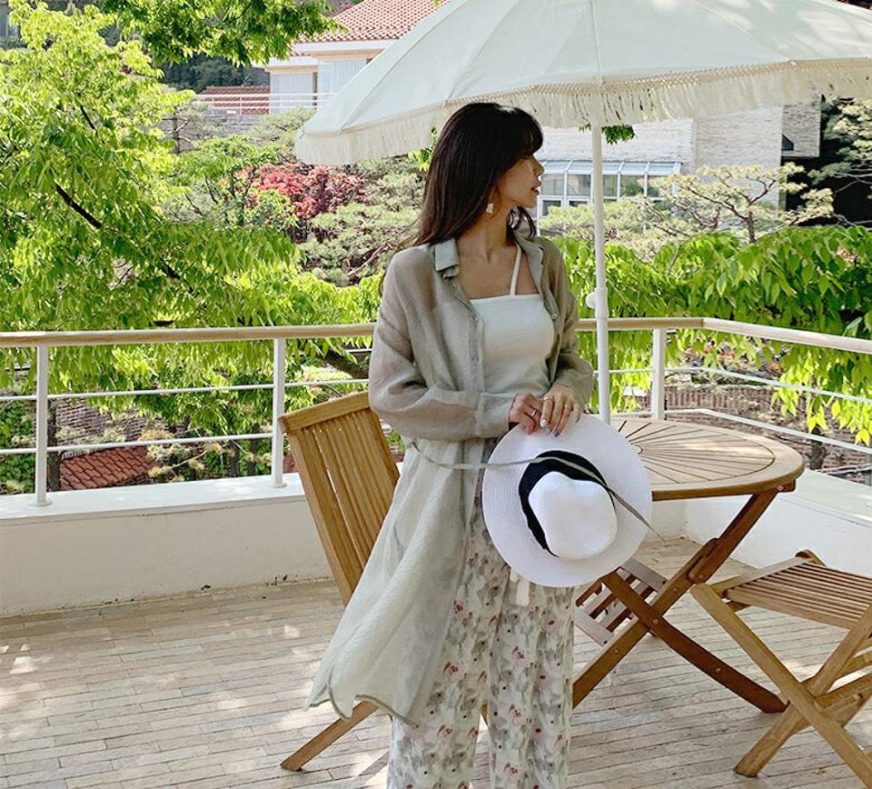 ストラップ付シアーロングシャツ・全2色・t63690 レディース 【bl】【韓国 ファッション トップス シャツ 長袖 シアー レイヤード風 ロングシャツ ロング セット ストラップ フェミニン 体型カバー スリム 細身 夏 春】