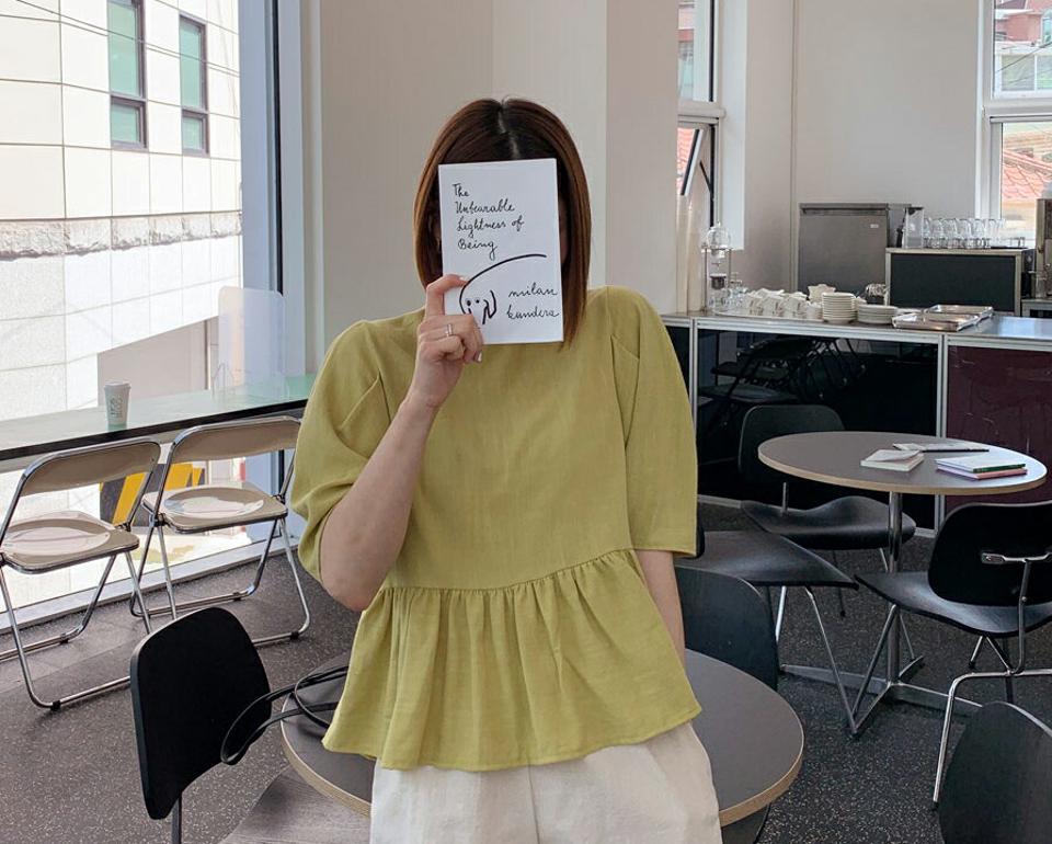 フレアへムパフブラウス・全3色・t63686 レディース 【bl】 韓国 ファッション トップス ブラウス 半袖 フレア ボリューム パフスリーブ 7分丈 ラウンドネック フェミニン 体型カバー スリム 細身 夏 春