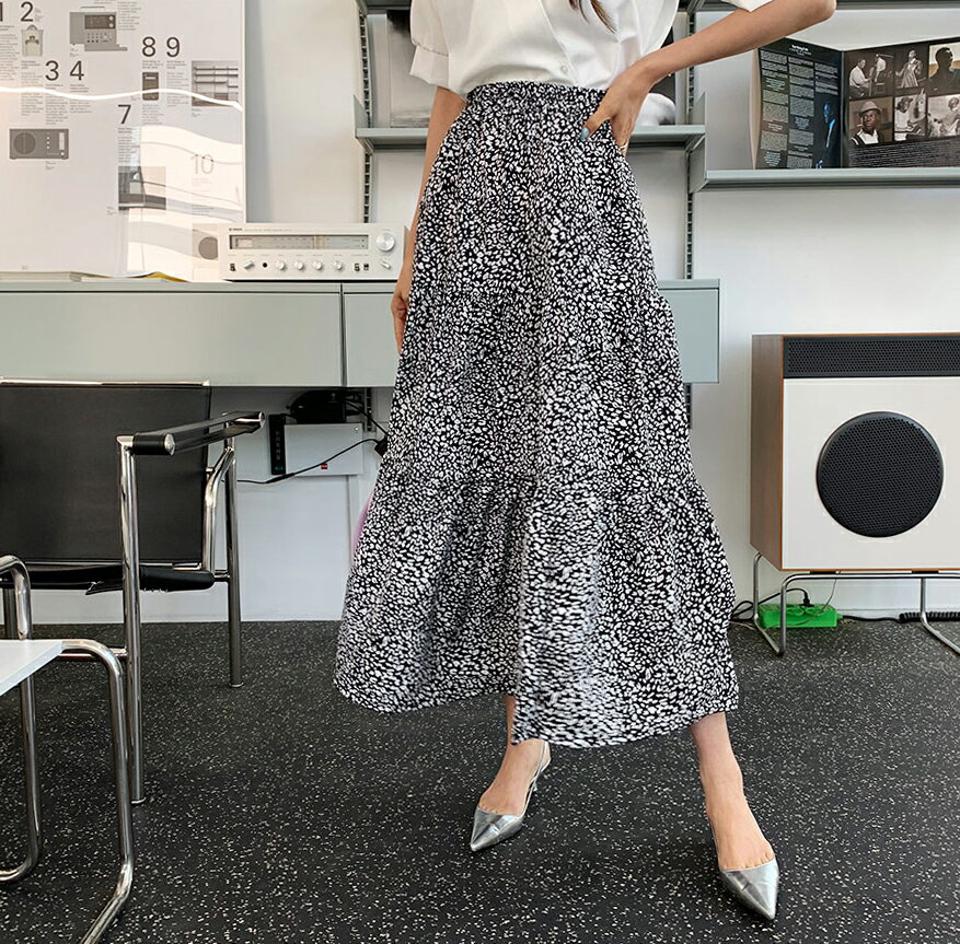 ウエストゴムレオパードスカート・全2色・t63696 レディース 【sk】 韓国 ファッション ボトムス スカート ロング ロングスカート 花柄 フラワー パターン フレア 大人 ゴム カジュアル フェミニン 体型カバー 細身 夏 春