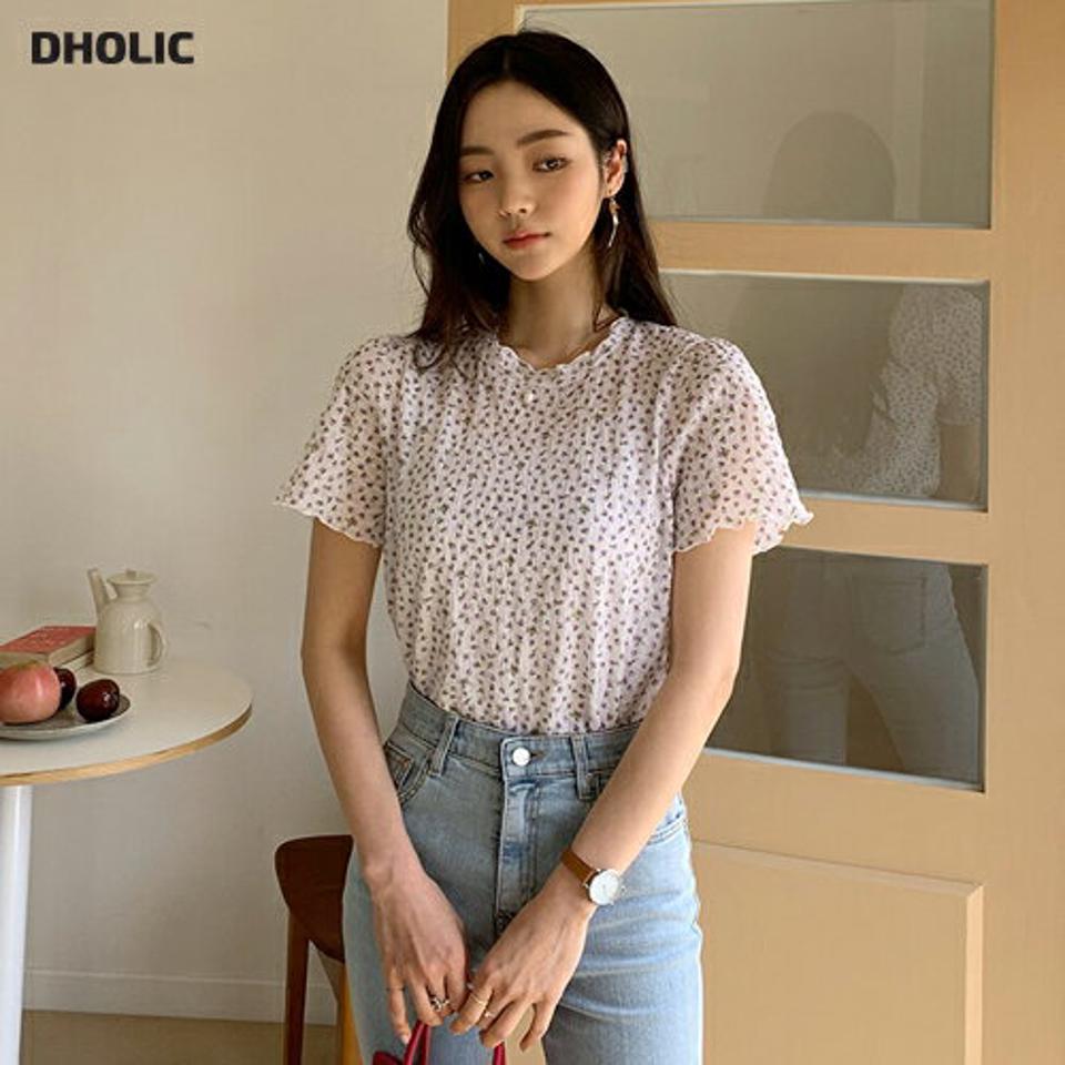 花柄リンクルTシャツ・全3色・t57400 レディース 【tops】 韓国 ファッション トップス Tシャツ 半袖 花柄 フラワー パターン リンクル ウェーブ 体型カーバー 細身 スリム フィット タイト ガーリー 夏 春