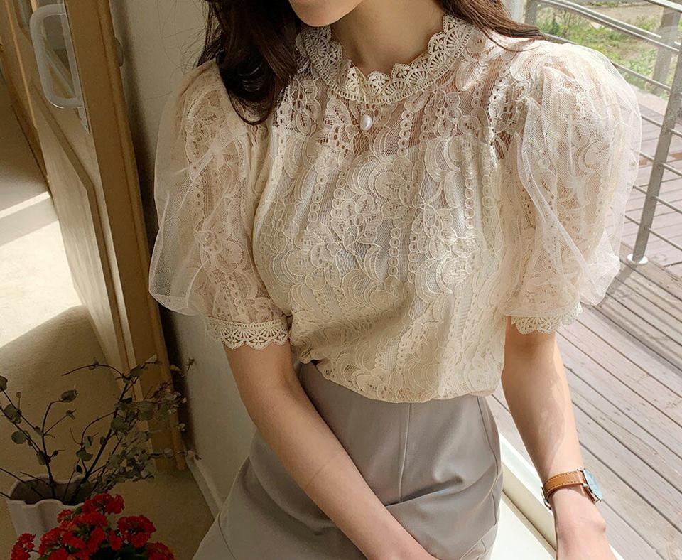 レースパフブラウス・全4色・b57407 レディース 【bl】 韓国 ファッション トップス ブラウス 半袖 花柄 フラワー パターン レース メッシュ ハーフスリーブ フェミニン ボリューム 体型カバー スリム 細身 フィット 夏 春