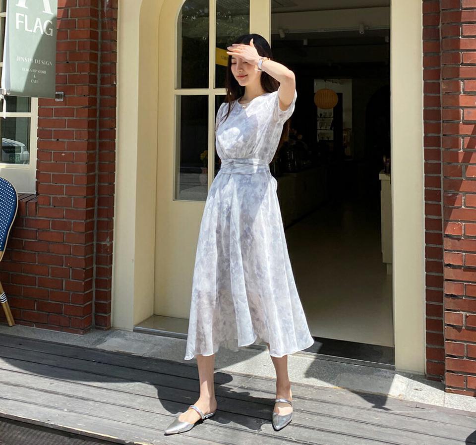 ギャザーリボン花柄ワンピース・全3色・t65393 レディース 【ops】【韓国 ファッション ワンピース ロング ロングワンピース 半袖 花柄 フラワー パターン ラウンドネック ギャザー リボン スリム フェミニン 細身 体型カバー 夏 春】