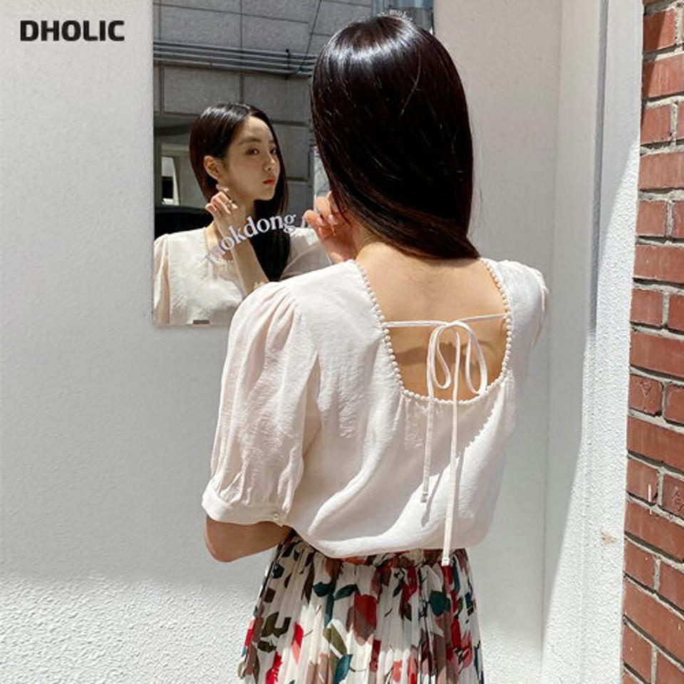 フェイクパールネックリボンブラウス・全3色・b65450 レディース 【bl】 韓国 ファッション トップス ブラウス 半袖 パール リボン 5分丈袖 スクエアネック フェミニン ボリューム 体型カバー スリム 細身 ガーリー 夏 春