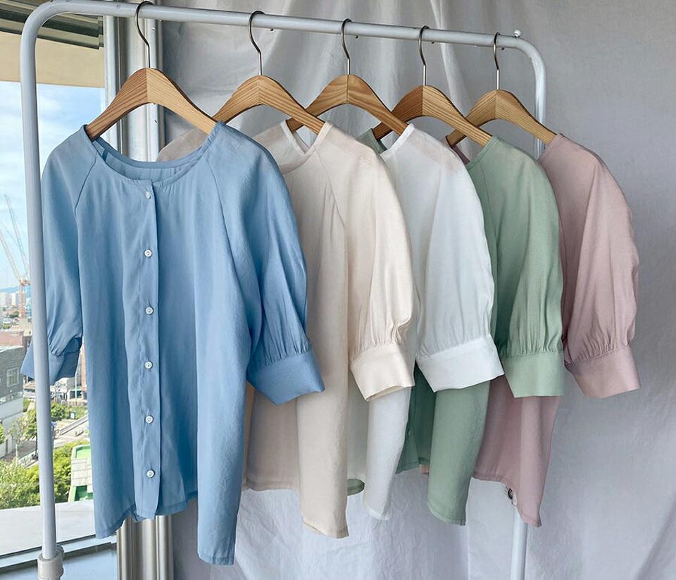 2WAYパフボタンブラウス・全5色・t65384 レディース 【bl】 韓国 ファッション トップス ブラウス 半袖 ラウンドネック 2way 5分丈 パフスリーブ ベーシック フェミニン ボリューム 体型カバー スリム 細身 無地 夏 春