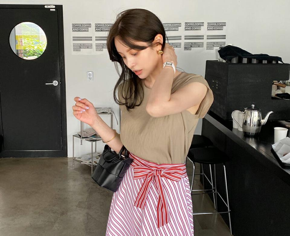 ラウンドショルダースリットブラウス・全4色・b68573 レディース 【bl】【トップス ブラウス スリーブレス ノースリーブ 単色 無地 シンプル カジュアル スリット 春 夏 韓国 ファッション】【ハイホリHIHOLLI】