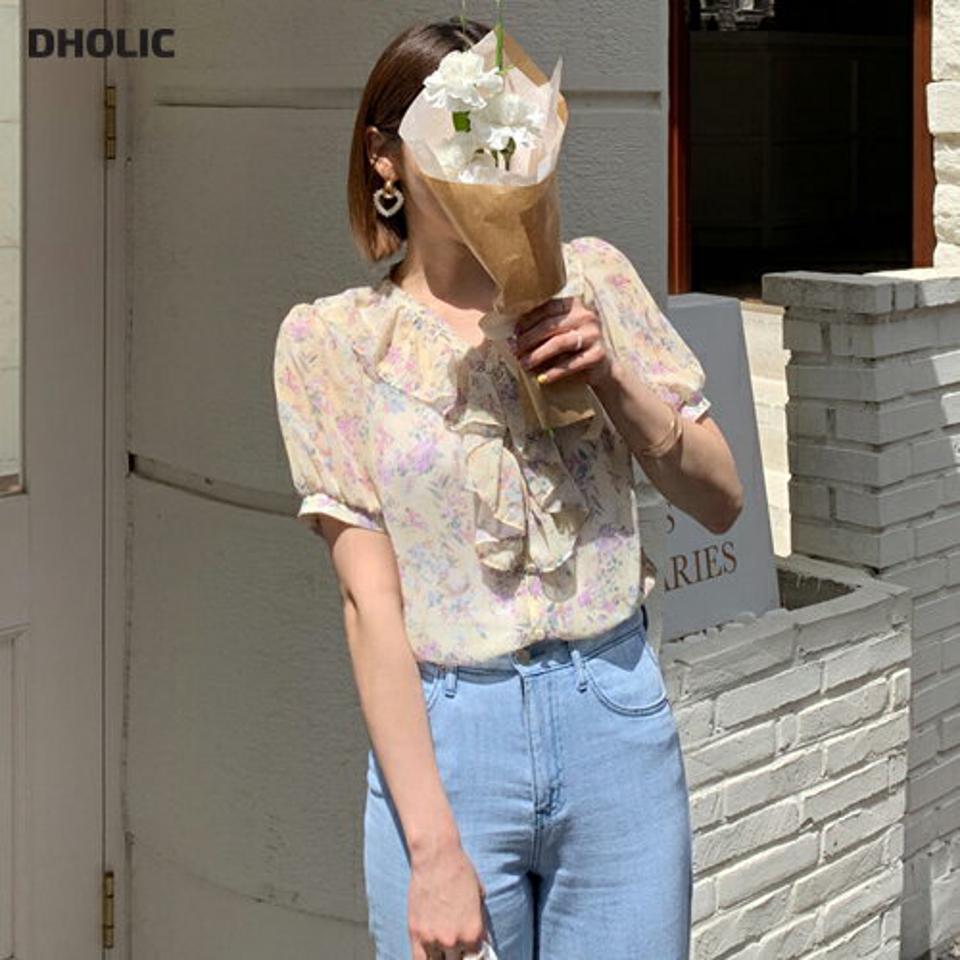 花柄フリルVネックブラウス・全3色・t63770 レディース 【bl】【韓国 ファッション トップス ブラウス 半袖 花柄 フラワー パターン フリル Vネック シフォン パフ ショートスリーブ フェミニン ボリューム 体型カバー スリム 細身 夏 春】