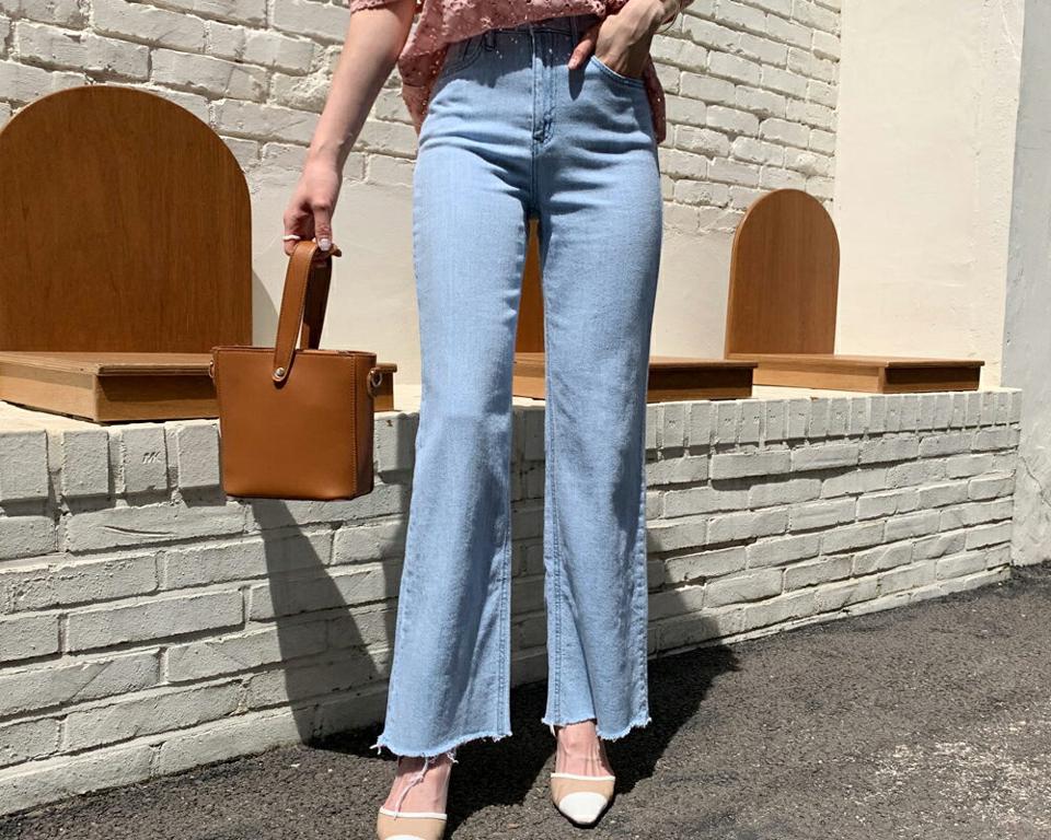 ライトブルーデニムパンツ・全1色・t63765 レディース 【pt】 韓国 ファッション ボトムス ロング ロングパンツ デニム 美脚 カットオフ ルーズ ゆったり ハイウエスト 足長 ワイド ストレート 大人 スリム 10分丈 体型カーバー 細身 夏 春