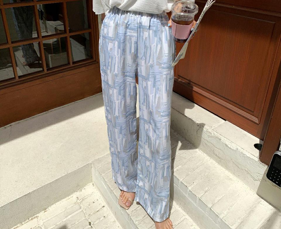 ペイント風パターンパンツ・全2色・t63762 レディース 【pt】 韓国 ファッション ボトムス ロング ロングパンツ ソフト 美脚 ペイント風 ルーズ ゆったり ハイウエスト 足長 ワイド ストレート 大人 スリム 10分丈 体型カーバー 細身 夏 春