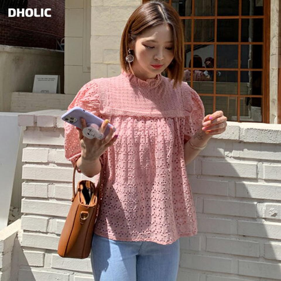 パフパンチングブラウス・全3色・b63771 レディース 【bl】【韓国 ファッション トップス ブラウス 半袖 パンチング フリル レース パフスリーブ 7分丈 ショートスリーブ フェミニン ボリューム 体型カバー スリム 細身 夏 春】