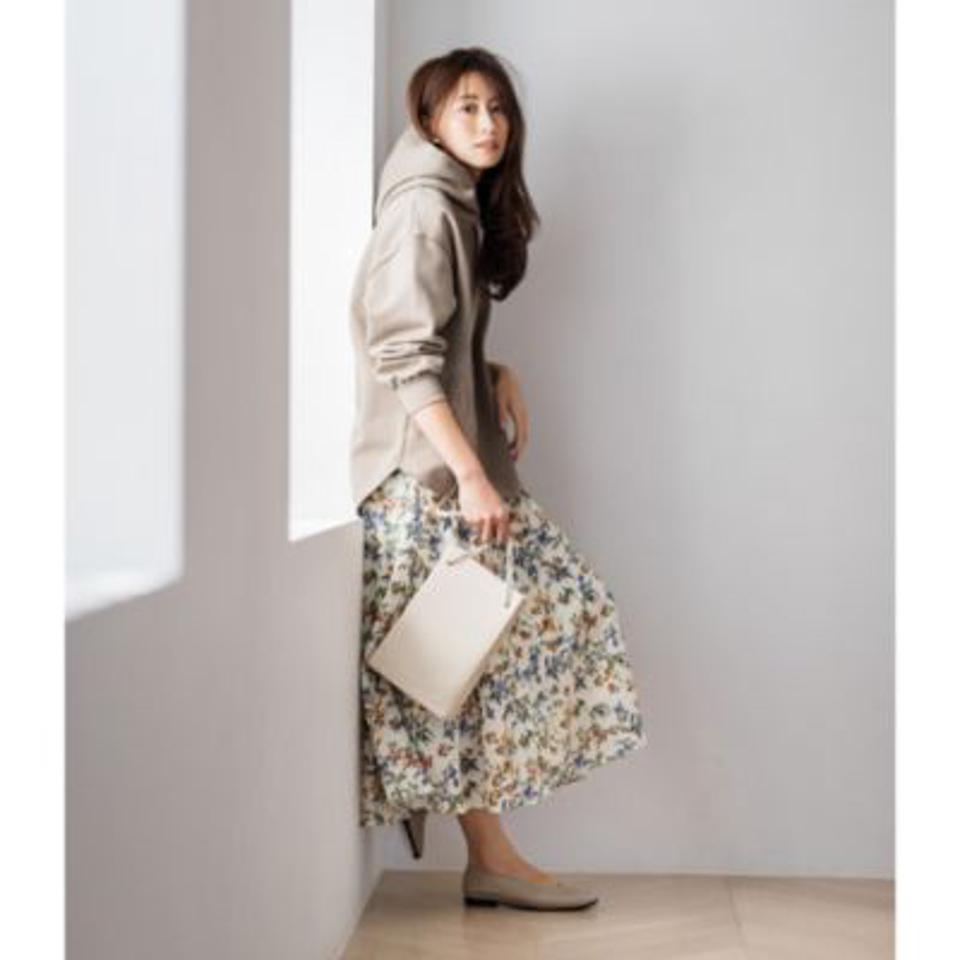 フレンチフラワープリント　フレアロングスカート