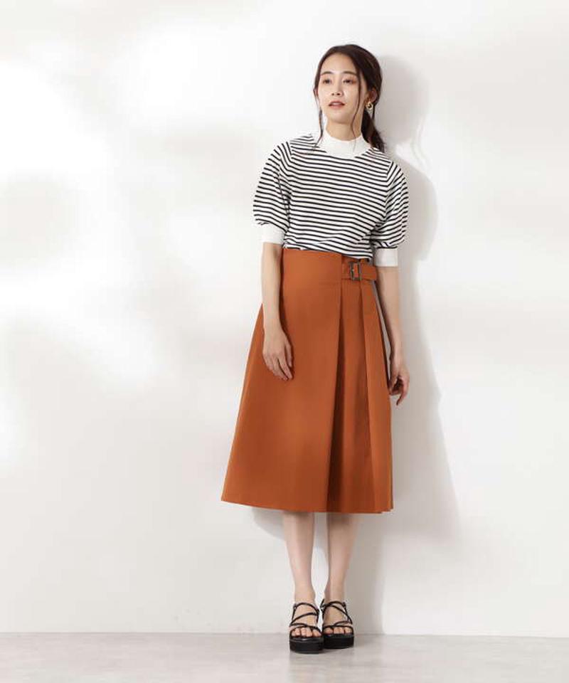 バックル付セミフレアスカート