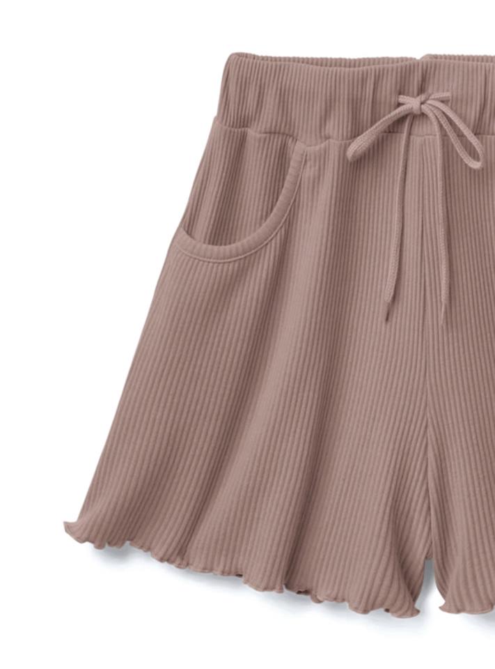 オフショルメロウフリルトップスXショートパンツセットアップ