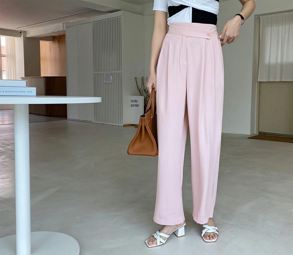 アンバランスボタンスラックス・全4色・b68540 レディース 【pt】 スラックス パンツ ズボン ロングパンツ アンバランス 単色 無地 シンプル 大人 カジュアル パステル 春 夏 秋 韓国 ファッション ハイホリHIHOLLI