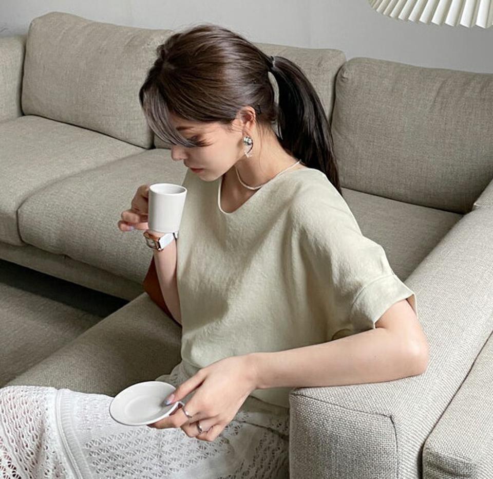 ゴムヘムVネックブラウス・全4色・t68612 レディース 【bl】 トップス ブラウス 半袖 Vネック 単色 無地 シンプル カジュアル ラフ 春 夏 韓国 ファッション ハイホリHIHOLLI