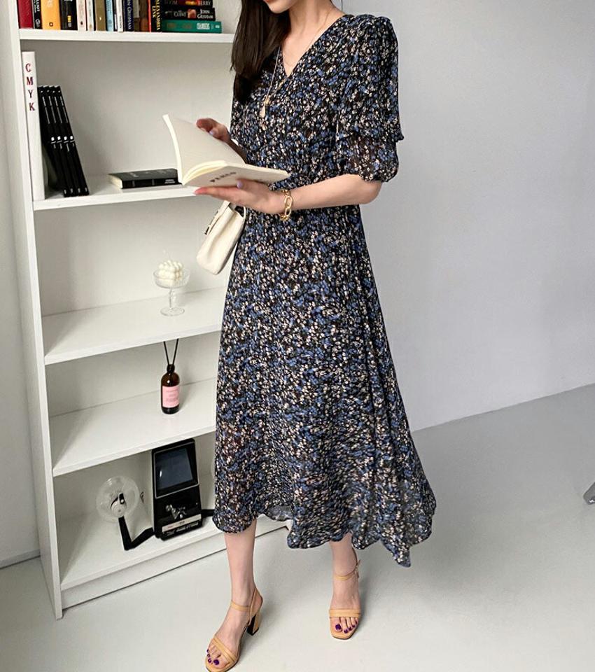 ボタン花柄シフォンワンピース・全2色・b68621 レディース 【ops】【ワンピース ロング 半袖 ハーフスリーブ 花柄 フラワー シフォン 小花柄 可愛い かわいい Aライン Vネック 春 夏 韓国 ファッション】【ハイホリHIHOLLI】