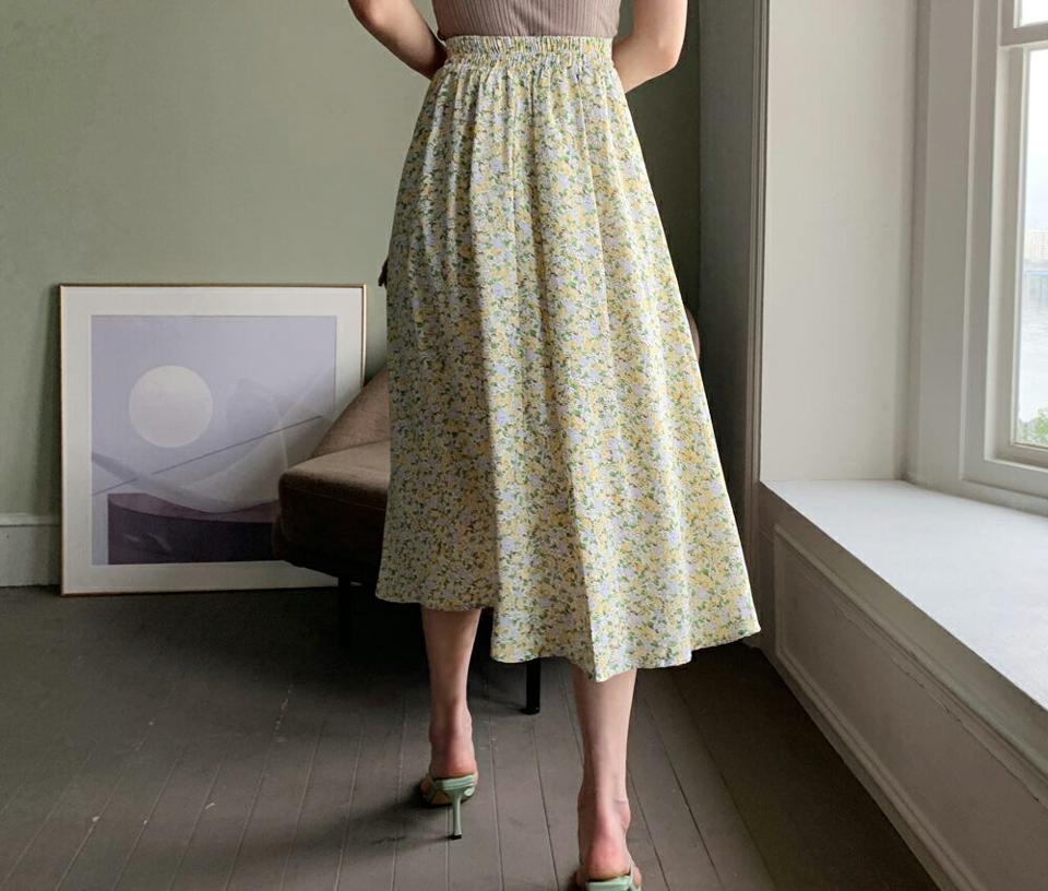 フラワーレースロングスカート・全2色・b62168 レディース 【sk】 韓国 ファッション ボトムス スカート ロング ロングスカート フェミニン 花柄 フラワー パターン 小花柄 Aライン 体型カバー 細身 スリム フィット 夏 春