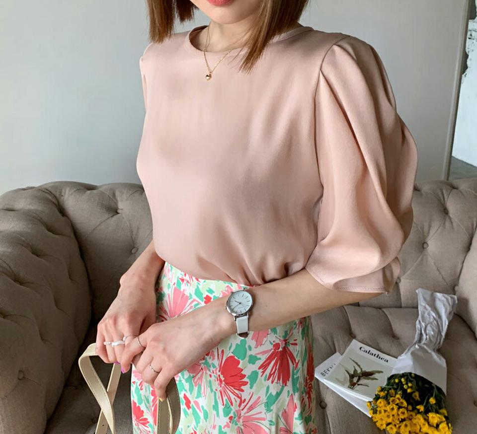 バックリボンパフブラウス・全3色・t62143 レディース 【bl】 韓国 ファッション トップス ブラウス 半袖 ラブリー バック リボン パフスリーブ ラウンドネック 5分丈 フェミニン ボリューム 体型カバー スリム 細身 夏 春