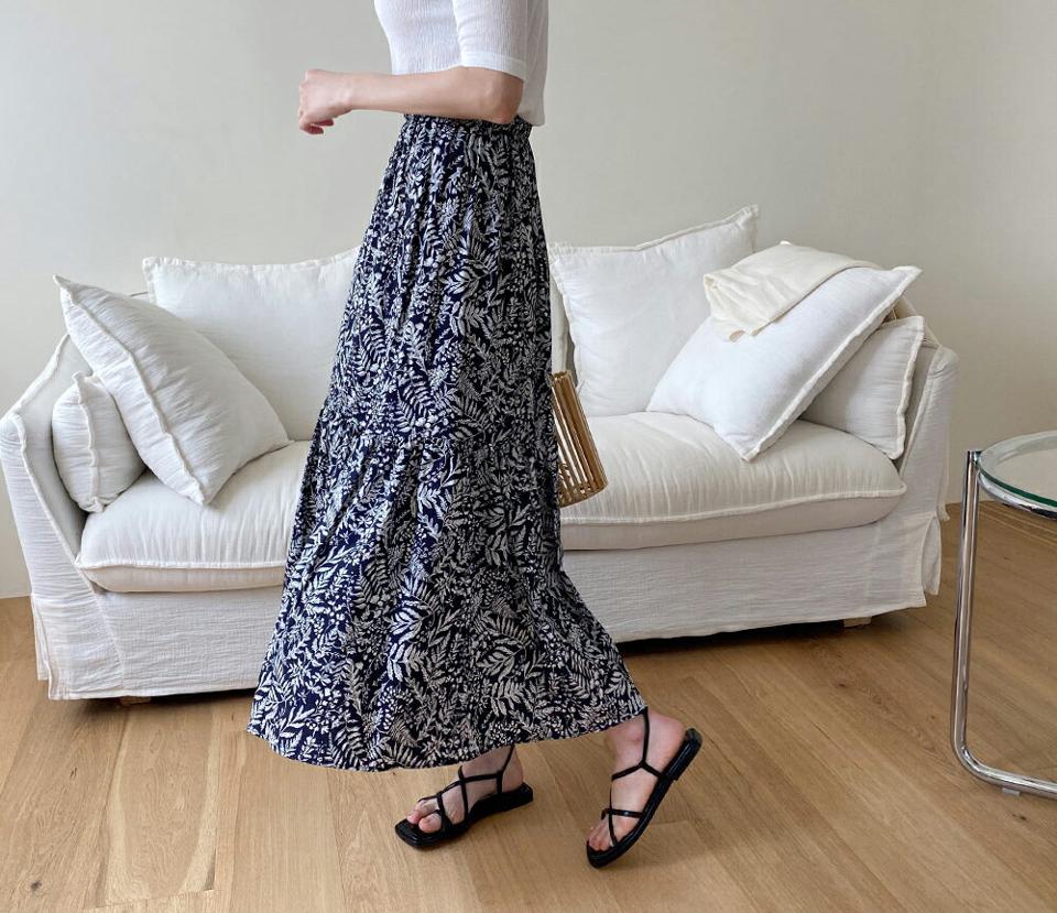 リーフパターンフレアスカート・全2色・b63829 レディース 【sk】 韓国 ファッション ボトムス スカート ロング ロングスカート フェミニン リーフ パターン フレア ギャザー Aライン 体型カバー 細身 スリム 夏 春