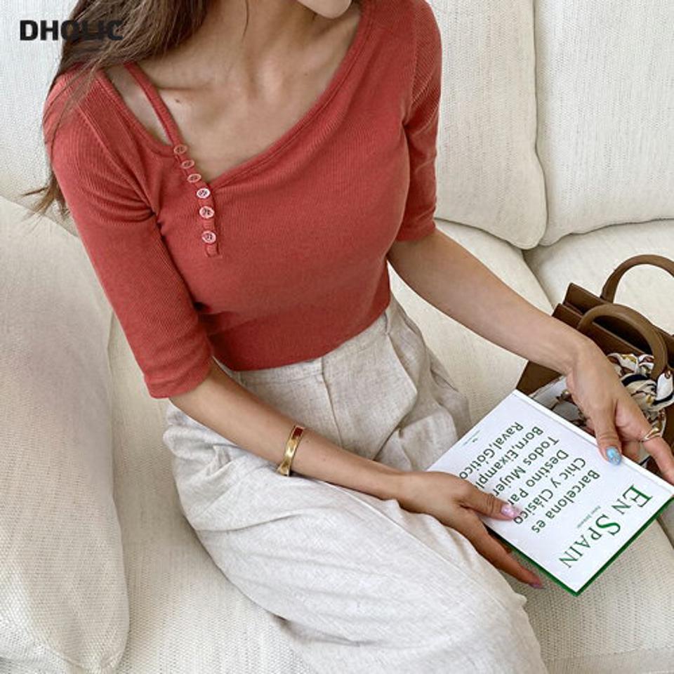 アシメネックボタンTシャツ・全4色・t63849 レディース 【tops】 韓国 ファッション トップス Tシャツ 半袖 アシメネック ユニーク リブ スリム フィット ボタン スリット ハーフスリーブ カジュアル 細身 体型カーバー 夏 春