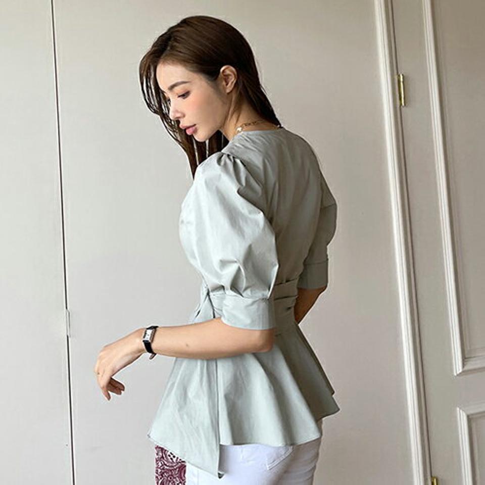 【全品10%OFF】ベルトVネックタックブラウス・全2色・b68739 レディース 【bl】【トップス ブラウス Vネック ハーフスリーブ 半袖 タック ベルト フェミニン ラップデザイン 春 夏 韓国 ファッション】【ハイホリHIHOLLI】