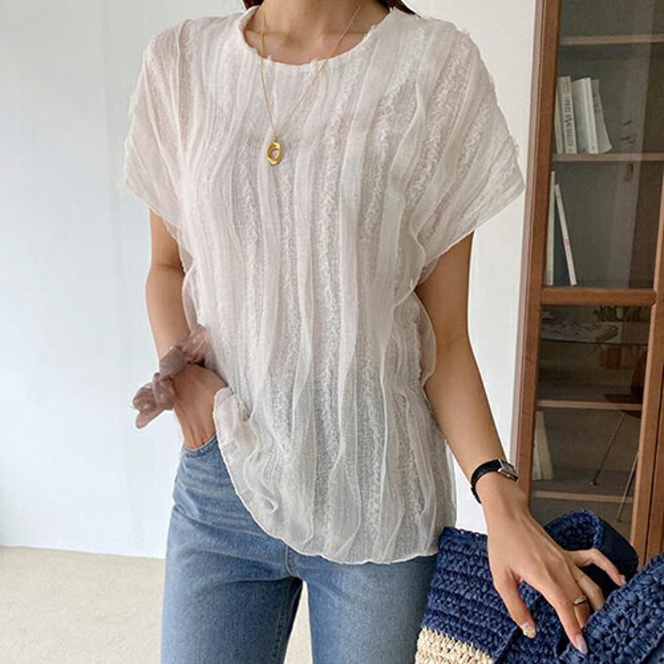 ウェーブディテールブラウス・全3色・t68741 レディース 【bl】【トップス ブラウス 半袖 シフォン フリル ウェーブ 単色 シンプル かわいい 春 夏 韓国 ファッション】【ハイホリHIHOLLI】