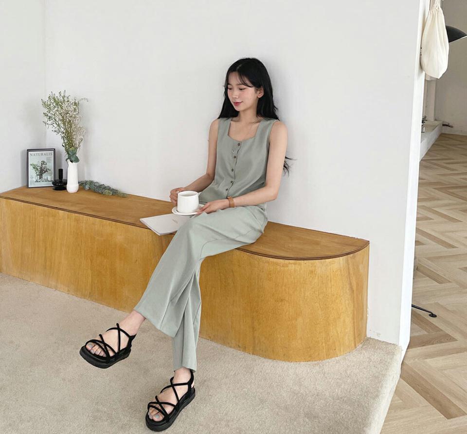 ボタンスリーブレス&タックスラックスSET・全3色・t64252 レディース 【pt】 韓国 ファッション ボトムス パンツ ロング ロングパンツ カジュアル セットアップ スリーブレス スラックス スリム 細身 体型カーバー ワイド 春 夏 NIJU