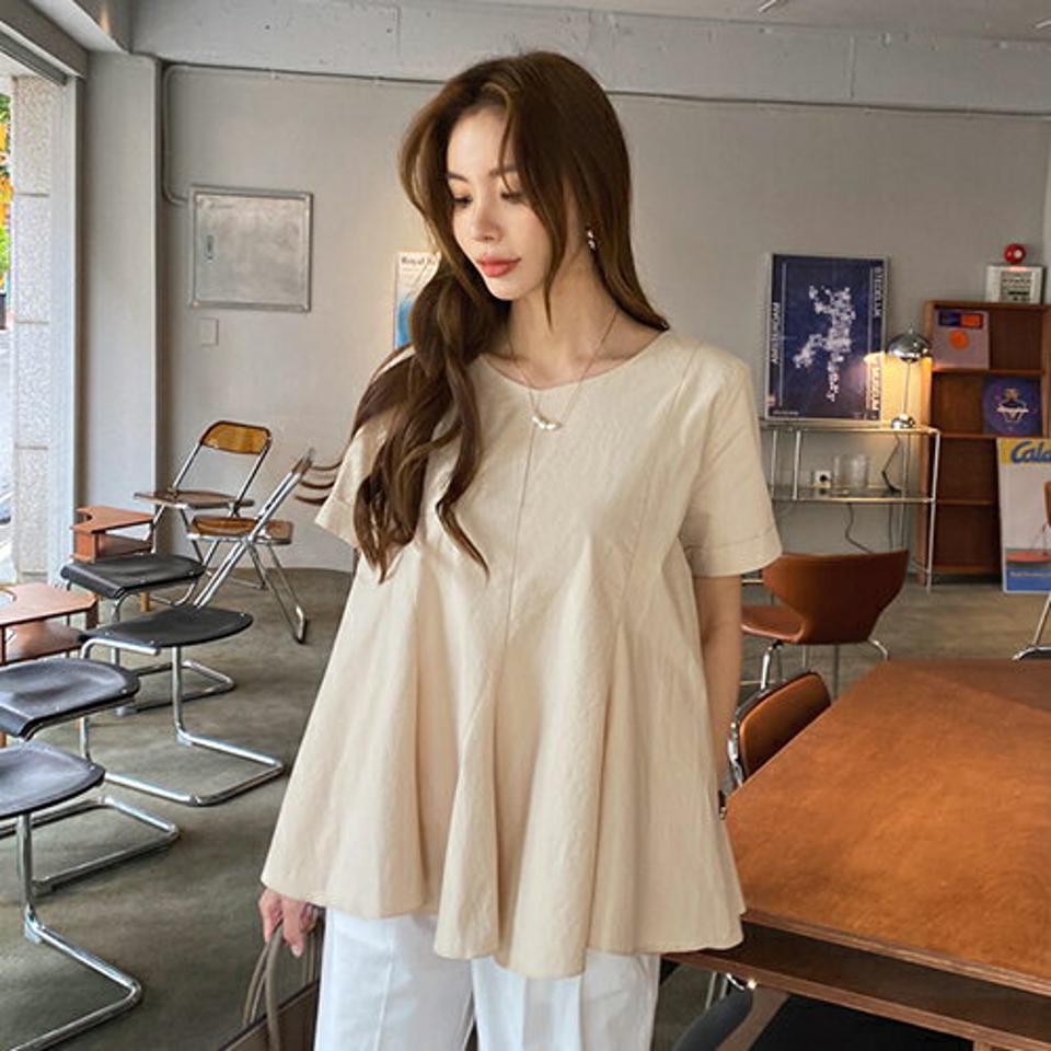 アンバランスフレアブラウス・全3色・b68670 レディース 【bl】 トップス ブラウス 半袖 アンバランス フレア 単色 無地 シンプル レディ 大人 カジュアル 春 夏 韓国 ファッション ハイホリHIHOLLI