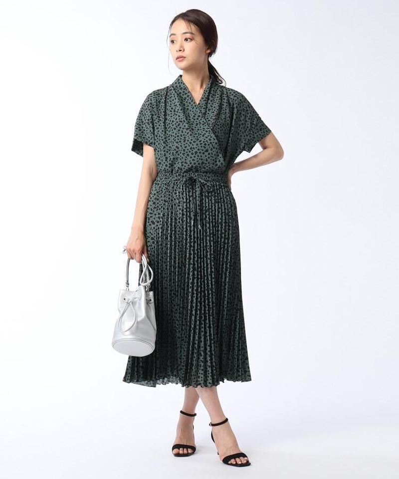 【洗える】Rattiナッツプリントブラウス