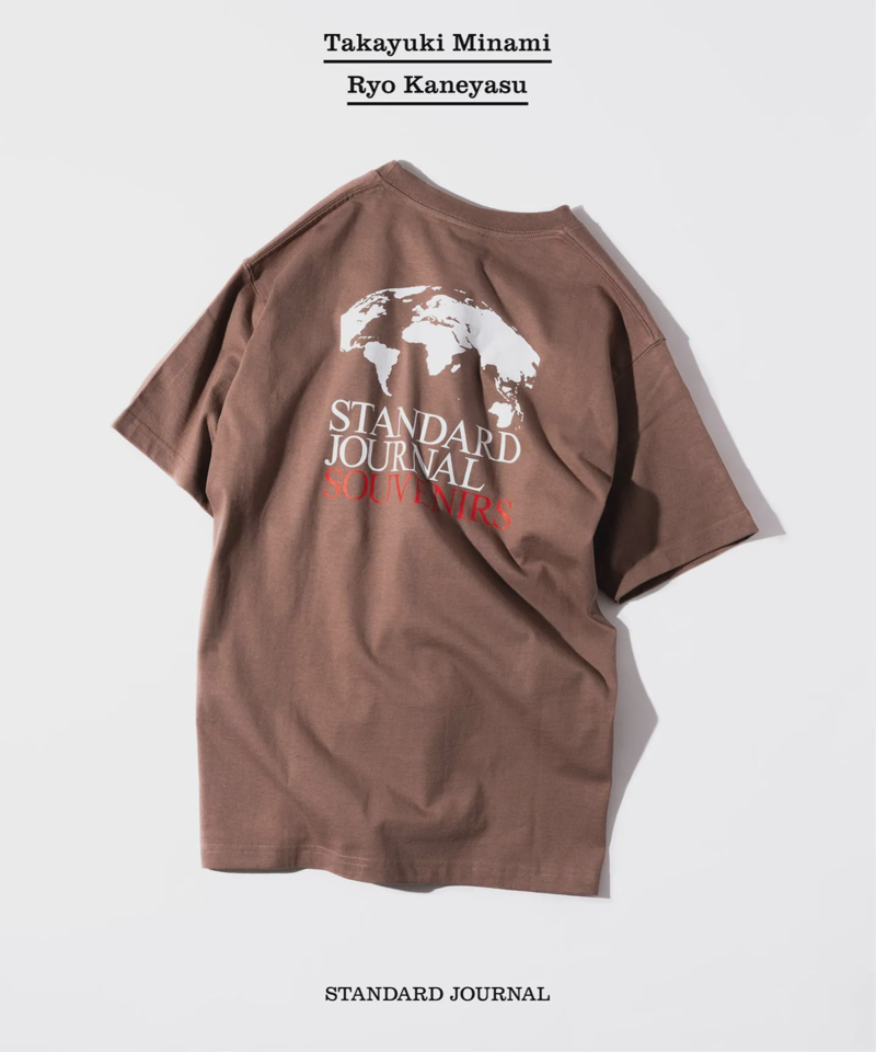 【STANDARD JOURNAL / スタンダード ジャーナル】by MINAMI SOUVENIRS Print Tee（JOURNAL STANDARD）