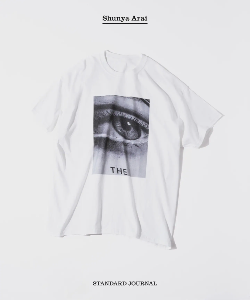 【STANDARD JOURNAL/スタンダード ジャーナル】by ARAI THE EYES Print TEE（JOURNAL STANDARD）