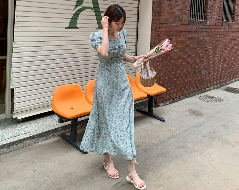 ハートネックフラワーワンピース・全2色・t62202 レディース 【ops】 韓国 ファッション ワンピース ロング ロングワンピース 半袖 花柄 フラワー パターン ハートネック リボン ギャザー パフスリーブ フレア フェミニン 体型カバー 夏 春