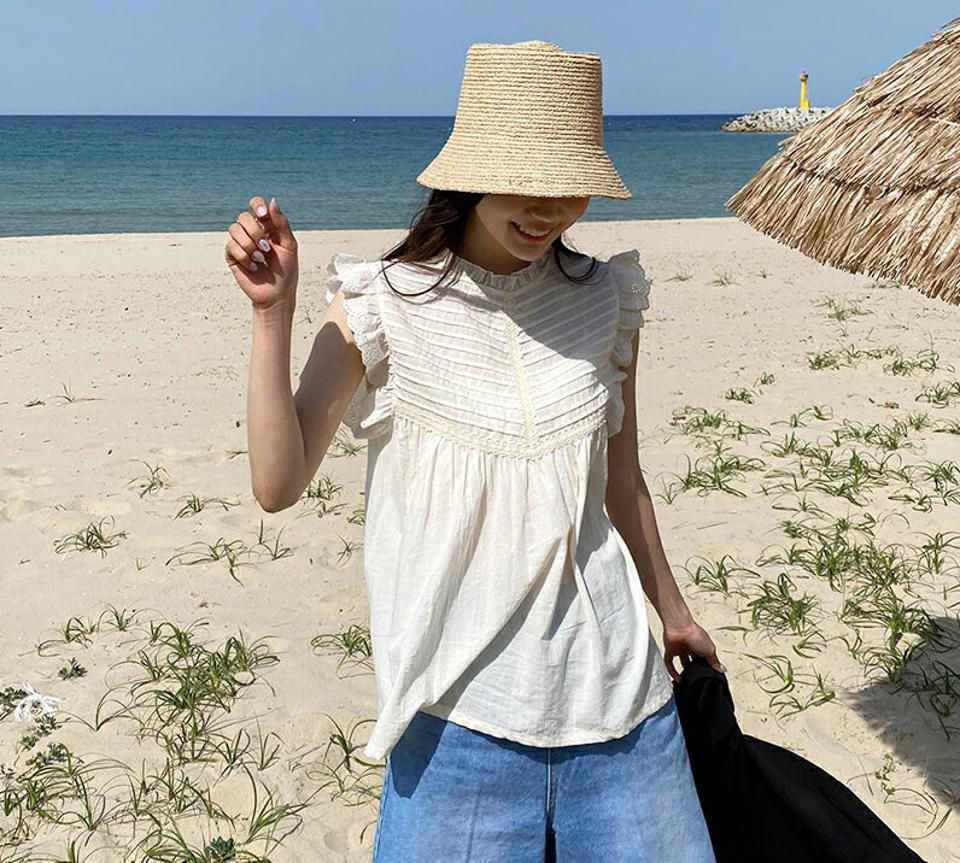 ピンタックレースラインスリーブレス・全2色・t63871 レディース 【tops】 韓国 ファッション トップス Tシャツ スリーブレス レース フリル フレア 大人 体型カーバー 細身 ガーリー 夏 春