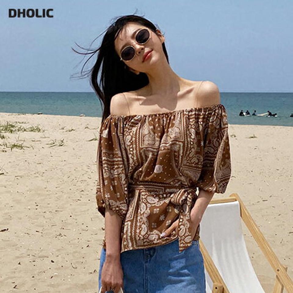 【全品10%OFF】ストラップ付2WAYペイズリーブラウス・全3色・b63882 レディース 【bl】【韓国 ファッション トップス ブラウス 半袖 大人 上品 ペイズリー パターン ネックゴム オフショルダー フェミニン 上品 ストラップ 夏 春】