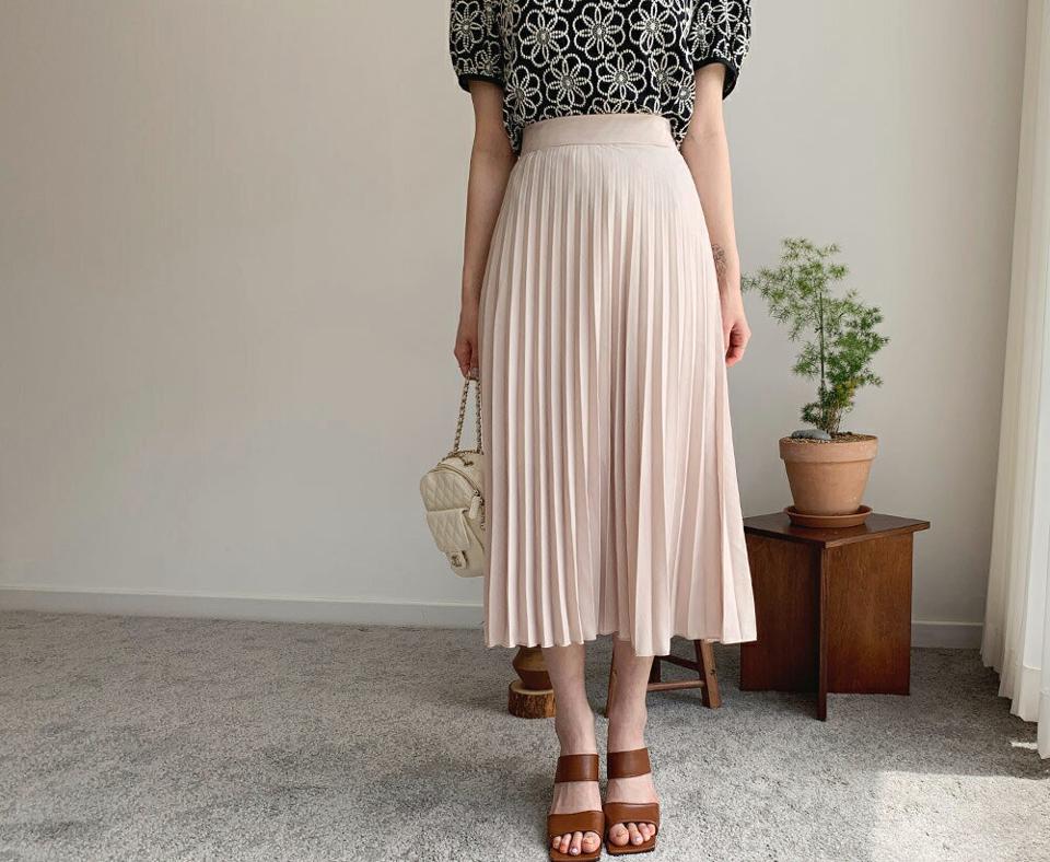 プリーツロングスカート・全4色・t62210 レディース 【sk】 韓国 ファッション ボトムス スカート ロング ロングスカート フェミニン プリーツ フレア 体型カバー 細身 スリム ゴム Aライン ボリューム 夏 春