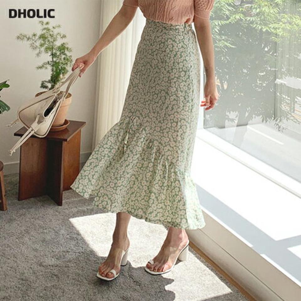 フローラルフレアヘムスカート・全2色・t62206 レディース 【sk】 韓国 ファッション ボトムス スカート ロング ロングスカート フェミニン 小花柄 フレア 花柄 フラワー パターン 体型カバー 細身 スリム 夏 春