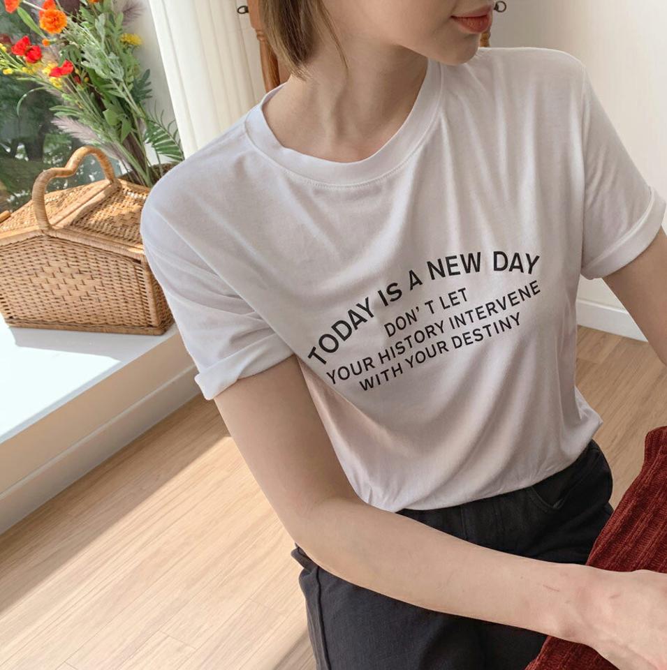 レタリング半袖Tシャツ・全4色・t62179 レディース 【tops】 韓国 ファッション トップス Tシャツ 半袖 デイリー レタリング ラウンドネック スリム ショートスリーブ カジュアル 細身 体型カーバー ハーフスリーブ 夏 春