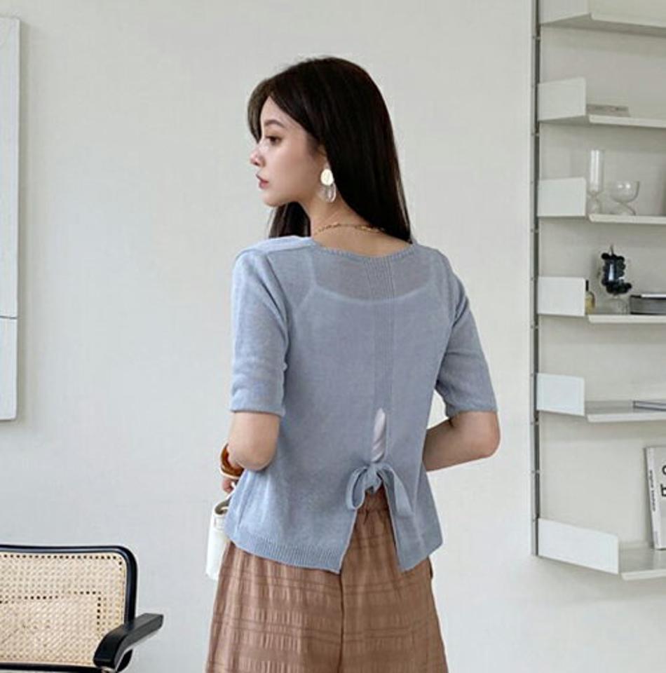 バックリボンVネックニット・全5色・t68756 レディース 【tops】 トップス ニット ニットトップス 半袖 ハーフスリーブ Vネック バックリボン りぼん 単色 無地 シンプル カジュアル 春 夏 韓国 ファッション ハイホリHIHOLLI