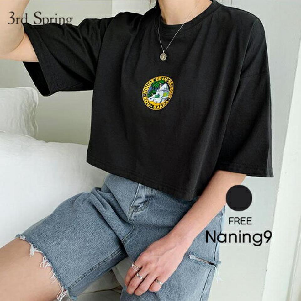 NANING9(ナンニング)ロゴプリントクロップTシャツ【6/3up_ka】【メール便】韓国 韓国ファッション　トップス 半袖 夏 春 ロゴT レタリングT 黒 白 シンプル ショート丈レディース ファッション【5】